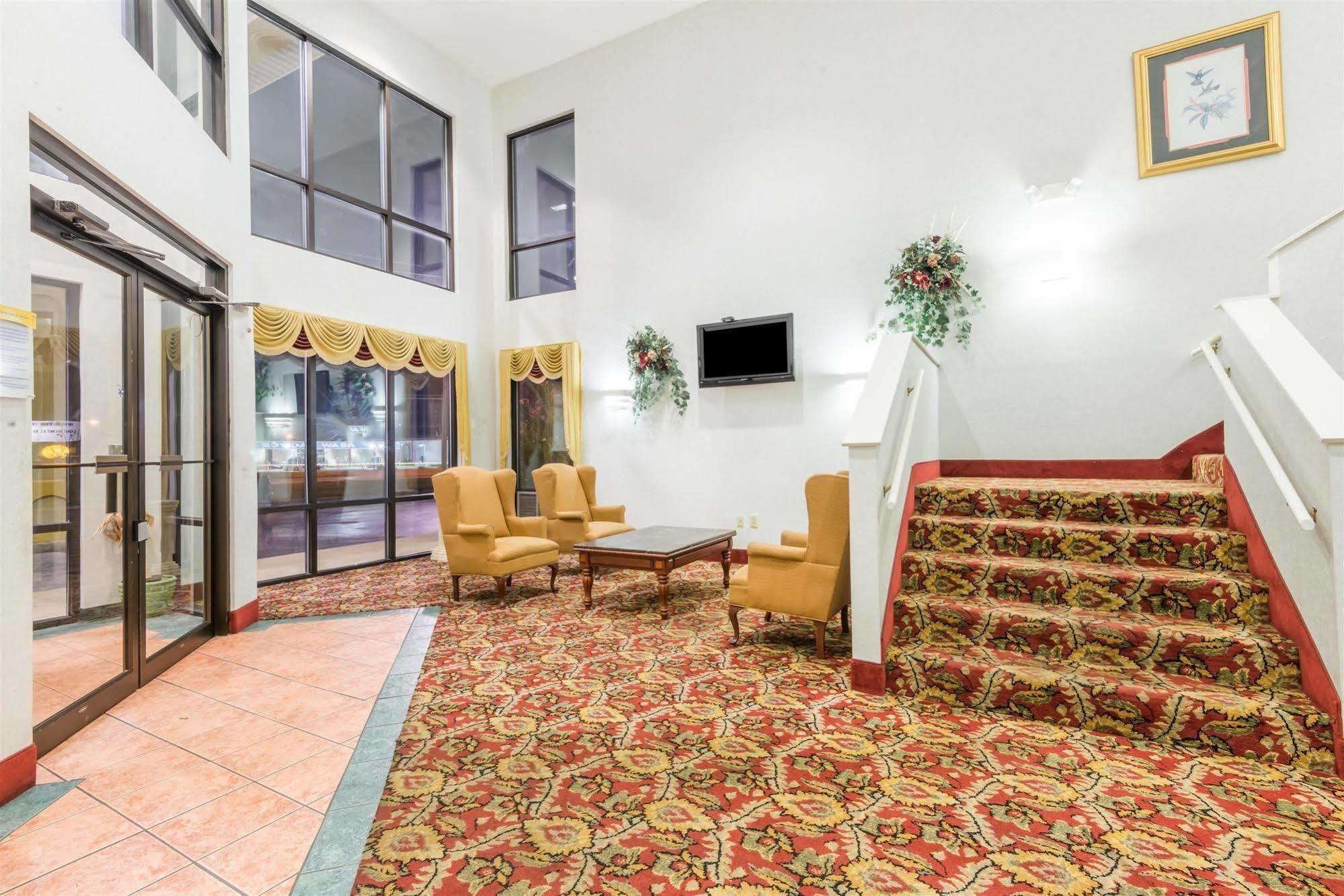 Days Inn By Wyndham Монтгомери Экстерьер фото